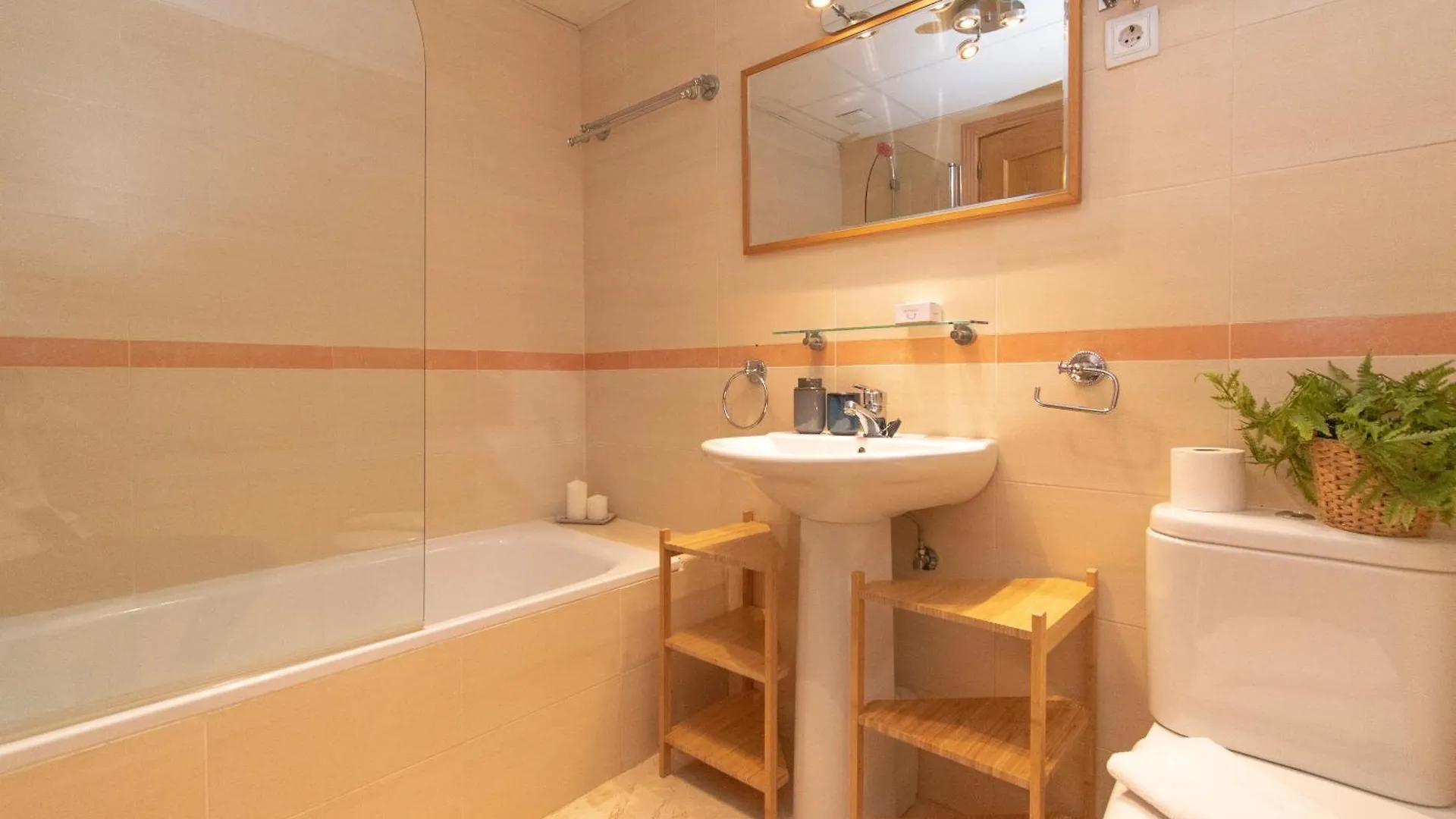 Sitio de Calahonda Family Duplex Riviera With Pool - Happy Rentals